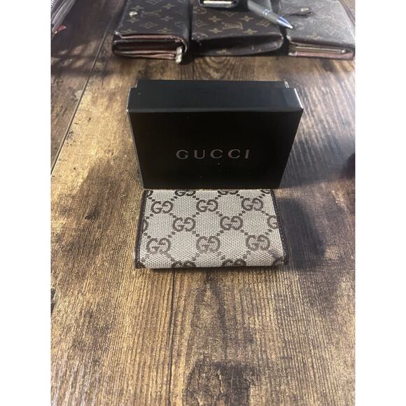 Canvas GG Monogram Gucci 6 RING KEY CASE KEY HOLDER Authentic - Picture 3 of 3